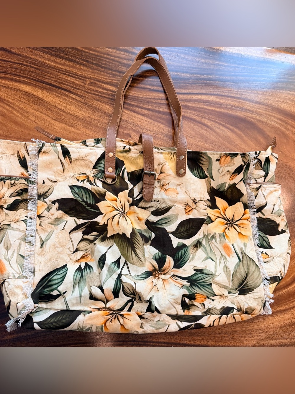 MYRA Lovely Florals Weekender
Bag in Off White NWOT - Picture 10 of 15